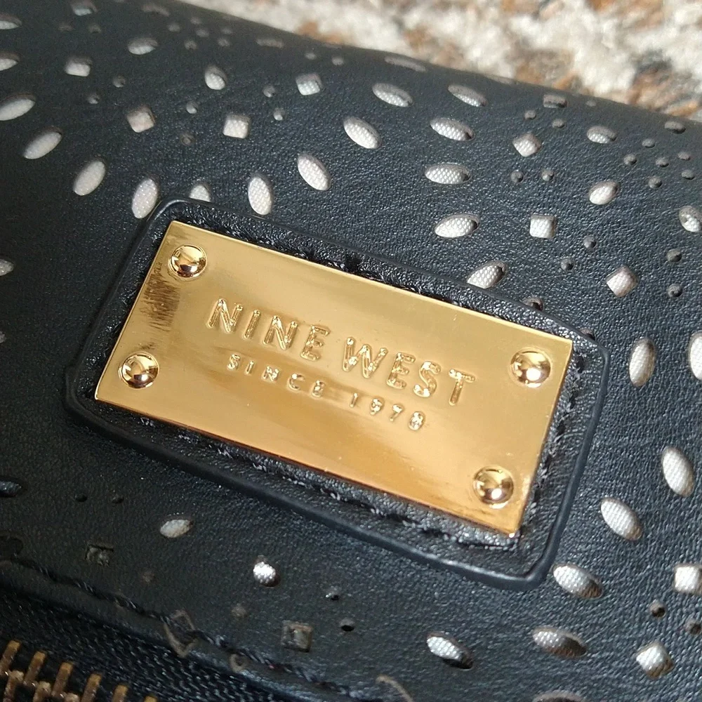 Nine West mini crossbody - Picture 3 of 9